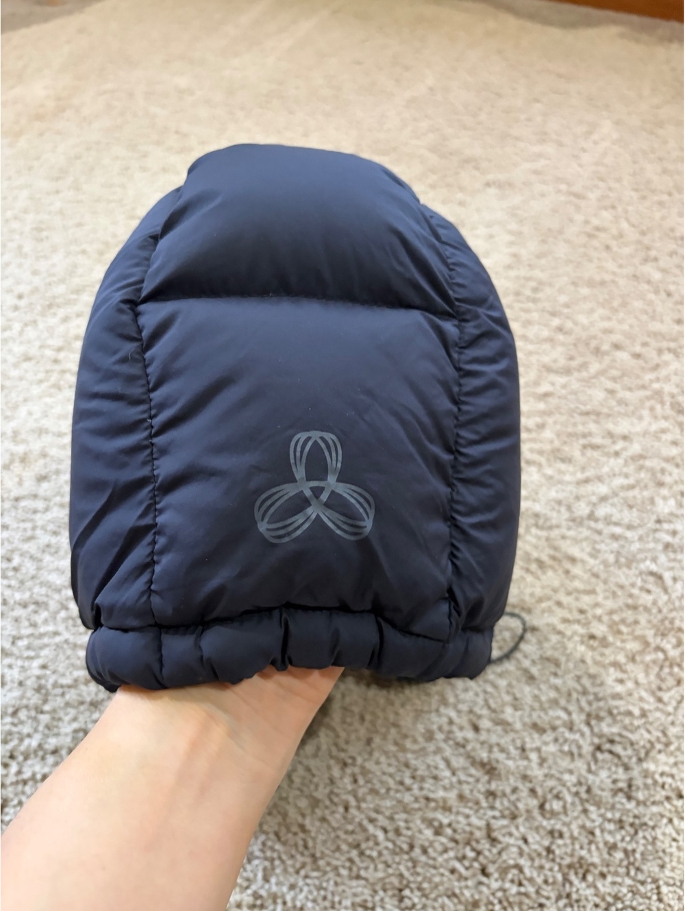 Aritzia Tna The Super Puff Replacement Hood Only - black Excellent Condition